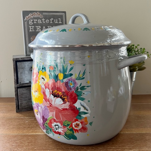 New Pioneer Woman Sweet Romance 12-Quart Enamel on Steel Stock Pot Gray - Picture 5 of 7